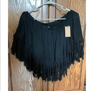 Crop top or shawl. Gorgeous On! Medium